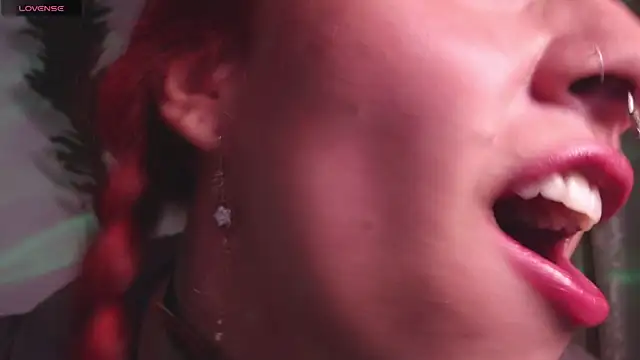 bri von dhara   online show from 11.25.25