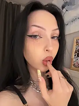 Lina Thornton  online show from 04.09.26