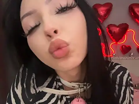 Lina Thornton  online show from 07.28.26