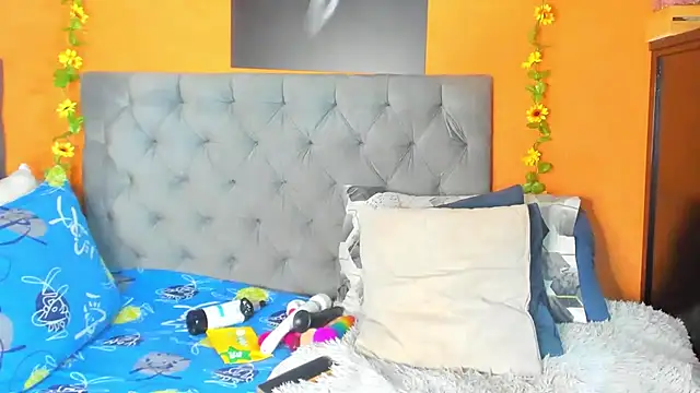 Snapshot of nahiroby_ebony chatting on 07.21.26 nahiroby ebony online show from 07.21.26