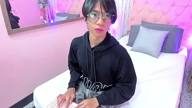 Liam evvan online show from 09.16.25