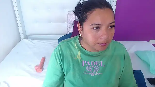 Snapshot of fat_naughtyass chatting on 01.14.26 fat naughtyass online show from 01.14.26