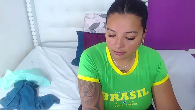 Snapshot of fat_naughtyass chatting on 01.15.26 fat naughtyass online show from 01.15.26