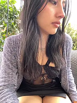 KloePink  online show from 09.25.25