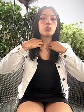 KloePink  online show from 09.29.25