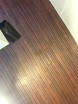 KloePink  online show from 10.29.25