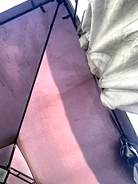 KloePink  online show from 11.29.25