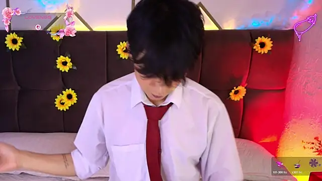 AleAurarashi online show from 04.19.26