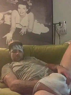 Hothotboyg online show from 04.17.26