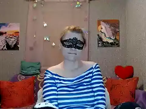 Miss Nona online show from 04.20.26