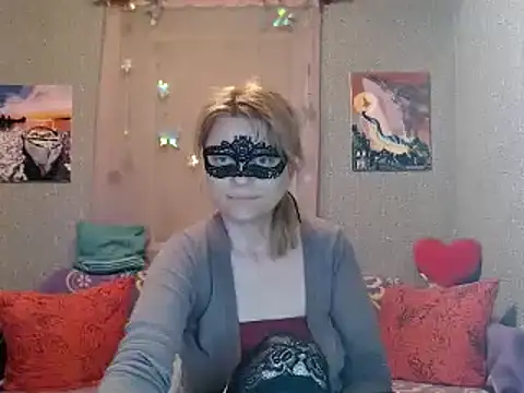 Miss Nona online show from 04.28.26