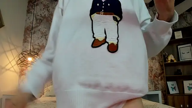 ScarletMore online show from 04.20.26