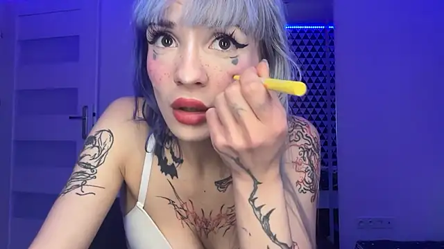 FluffySlutt online show from 12.22.25