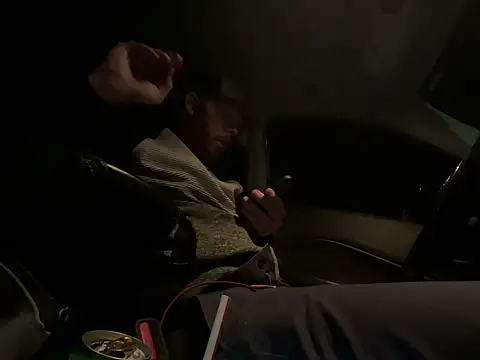 Snapshot of Chazington90 chatting on 11.03.25 Chazington90 online show from 11.03.25