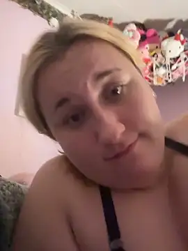 imawhorenslut19 online show from 04.13.26