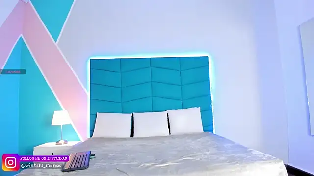 mara winters  online show from 11.05.25