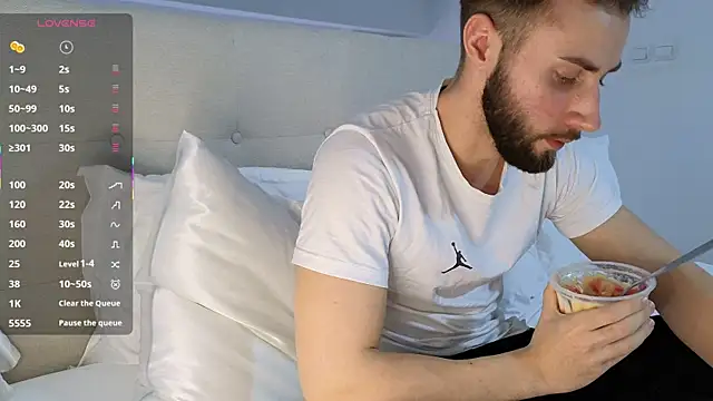 Snapshot of RyanStorm_ chatting on 02.19.26 RyanStorm online show from 02.19.26