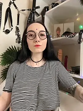 Jinhee Tiny online show from 10.01.25