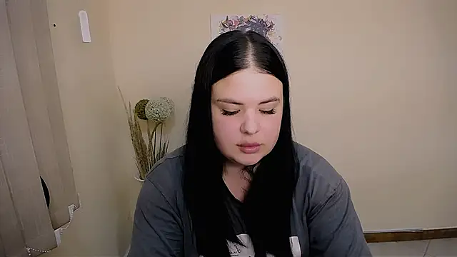  Trisha li online show from 09.17.25