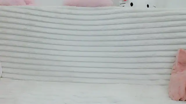 Emmahahaha17 online show from 02.04.26