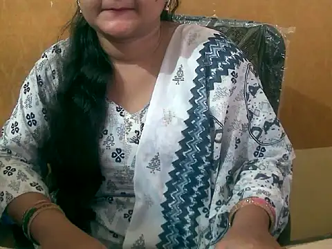 Snapshot of Saniya_K chatting on 09.28.25 Saniya K online show from 09.28.25