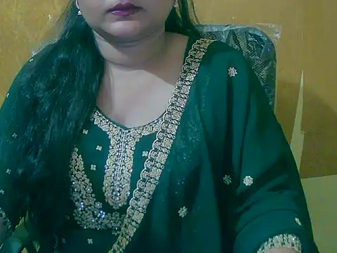 Snapshot of Saniya_K chatting on 10.03.25 Saniya K online show from 10.03.25