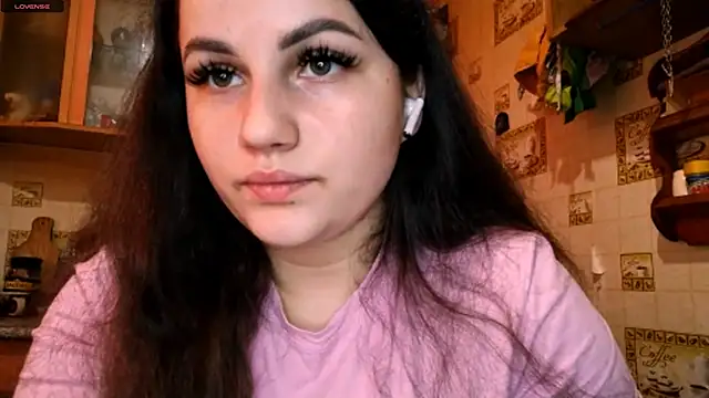 DierdreCousineau online show from 11.16.25