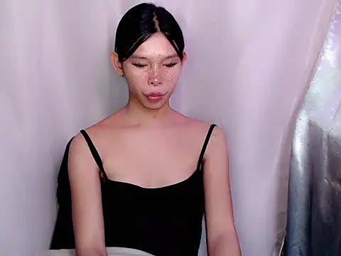 Snapshot of slutty_whore_anne chatting on 11.04.25 slutty whore anne online show from 11.04.25