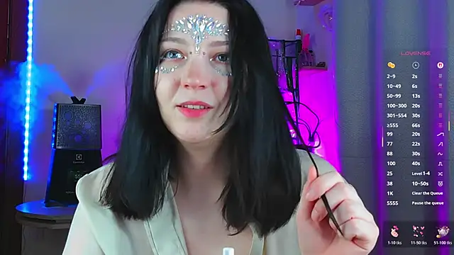 Liraras online show from 11.25.25