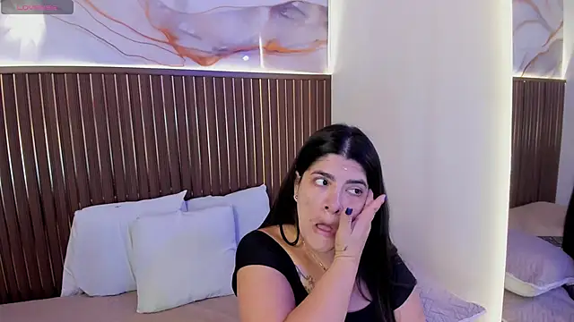 Roxie-NS online show from 11.22.25