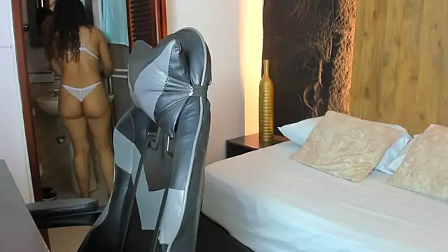 angie leonn online show from 02.19.26