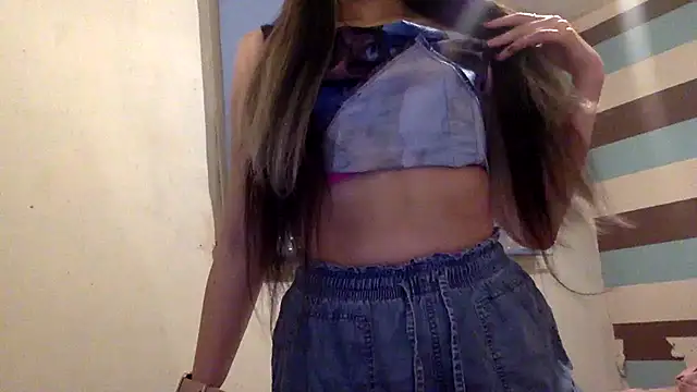 Snapshot of Bellababexox_ chatting on 09.15.25 Bellababexox online show from 09.15.25