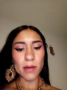 Liahdiaz  online show from 11.29.25