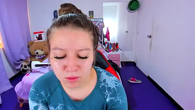 Luna Analya online show from 04.20.26