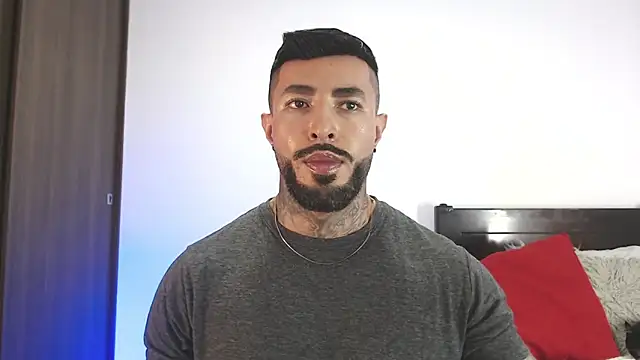 andrea de lucaa online show from 04.07.26