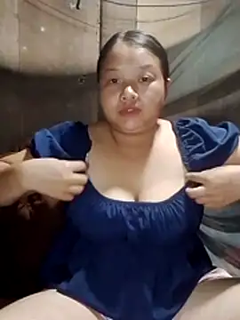 girl-babi online show from 10.15.25