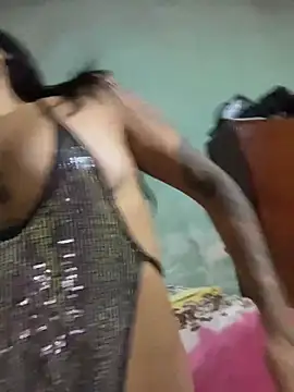 Vixxen 99 online show from 11.18.25