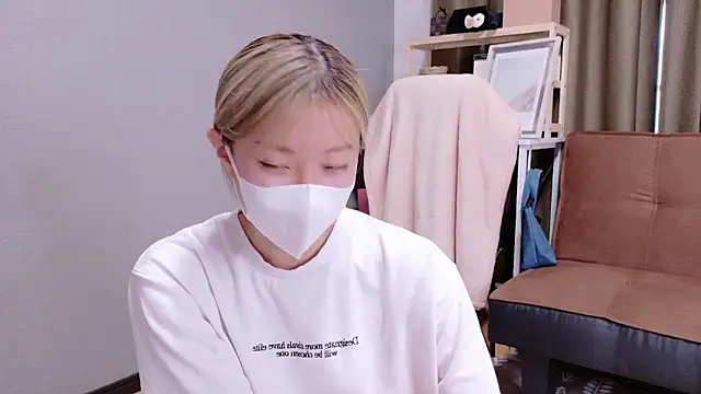 Nana  ch online show from 09.25.25