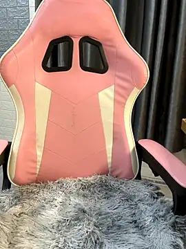 Snapshot of Orianna69 chatting on 10.31.25 Orianna69 online show from 10.31.25