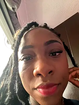 Astergray21 online show from 10.25.25