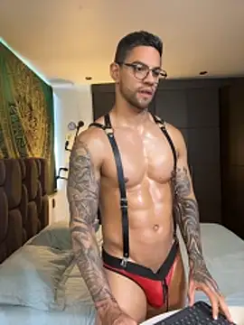 Tomy maylon online show from 11.04.25