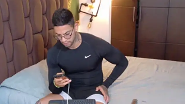 Tomy maylon online show from 11.07.25