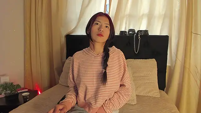 Tiffany Nm online show from 09.18.25