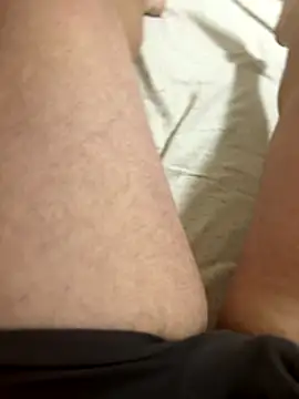 Snapshot of Garryo134 chatting on 11.05.25 Garryo134 online show from 11.05.25