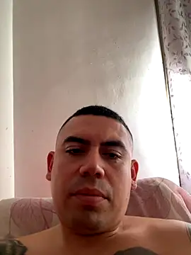 Snapshot of davidxxx099 chatting on 10.31.25 davidxxx099 online show from 10.31.25