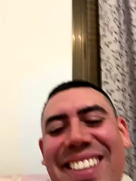 Snapshot of davidxxx099 chatting on 11.30.25 davidxxx099 online show from 11.30.25