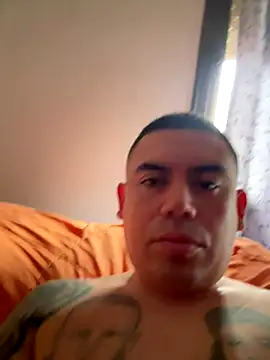 Snapshot of davidxxx099 chatting on 12.16.25 davidxxx099 online show from 12.16.25