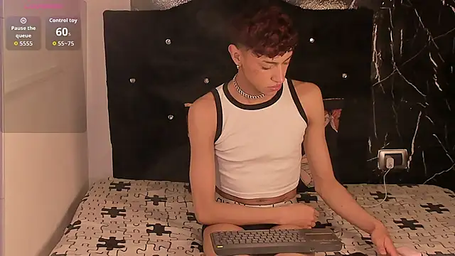 owen sexy25 online show from 10.16.25