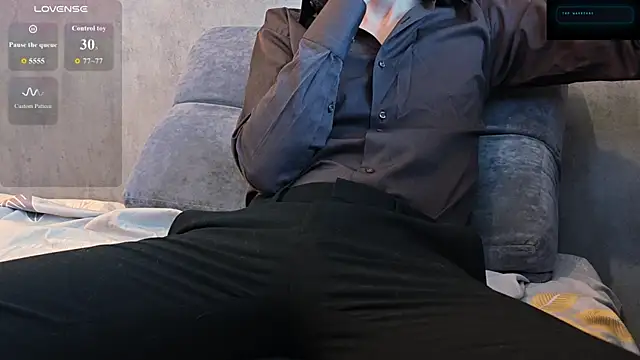 Snapshot of TommyShe1by chatting on 05.04.26 TommyShe1by online show from 05.04.26