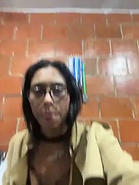 Emma  cumlovee online show from 10.10.25